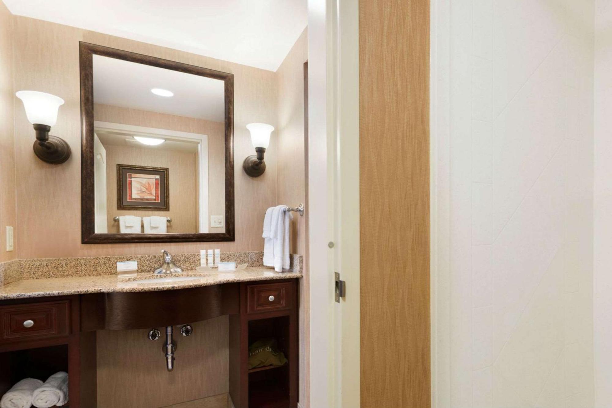 Homewood Suites New Brighton מראה חיצוני תמונה