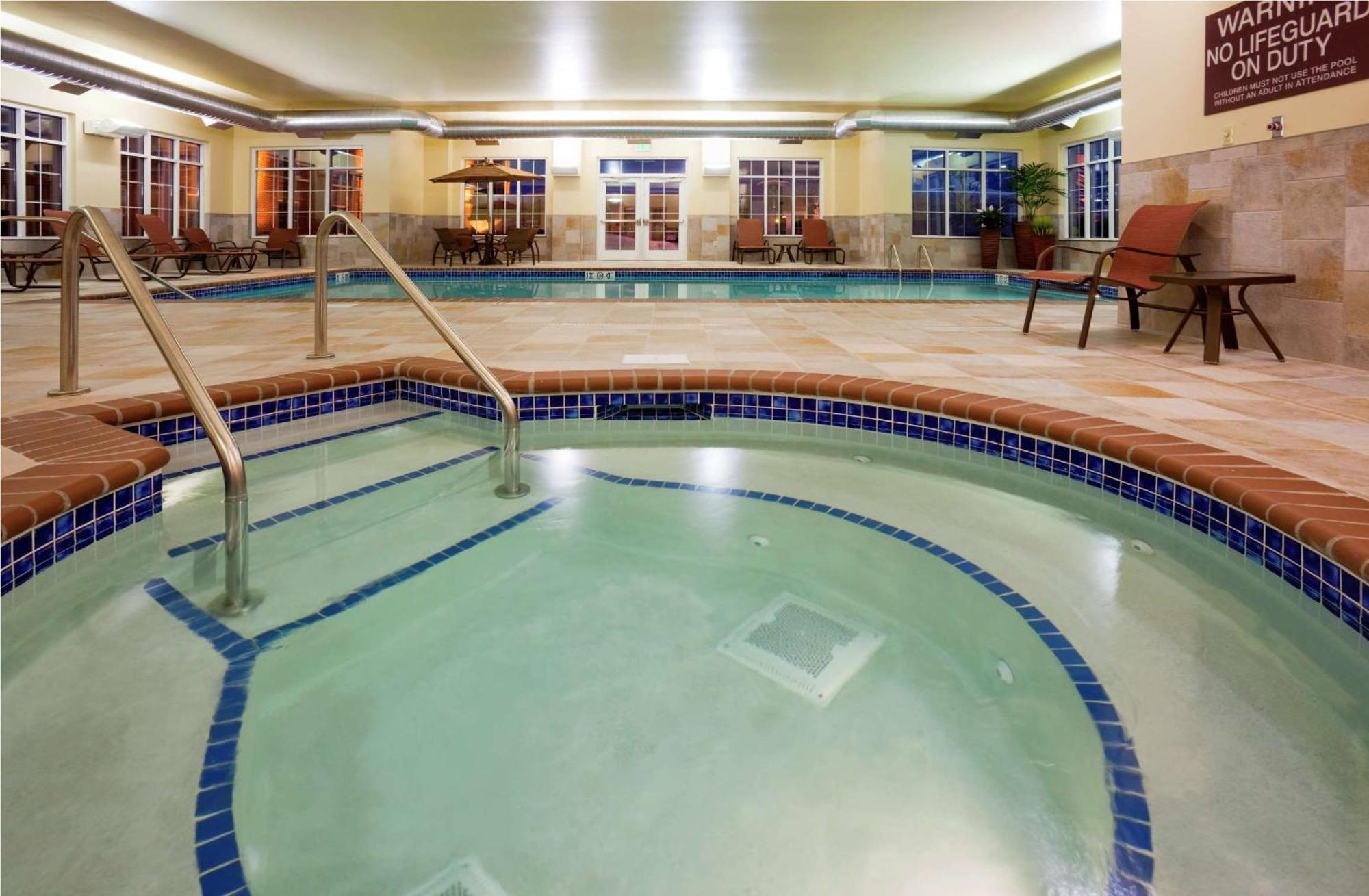 Homewood Suites New Brighton מראה חיצוני תמונה